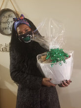 Load image into Gallery viewer, SipBackandRelax Basket